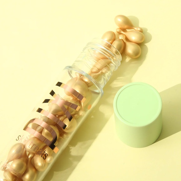 PIXI Vitamin-C CapsuleCare, NEW - Picture 2 of 9